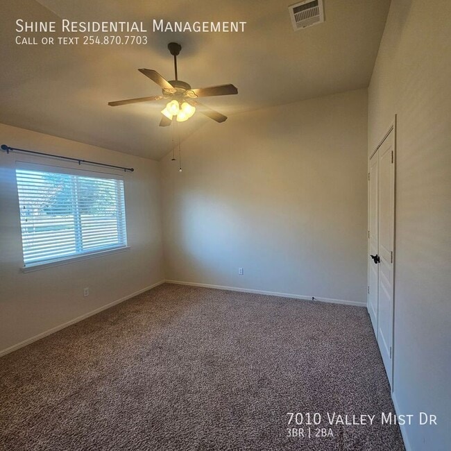 Building Photo - 7010 Valley Mist Dr