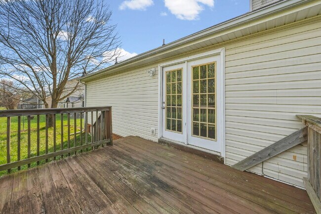 Building Photo - Charming 3-Bedroom Home with 2 Full Baths Ranch, Fenced in backyard with Storage Shed - Your Perf...