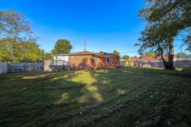 Building Photo - 4901 S.28th Street-