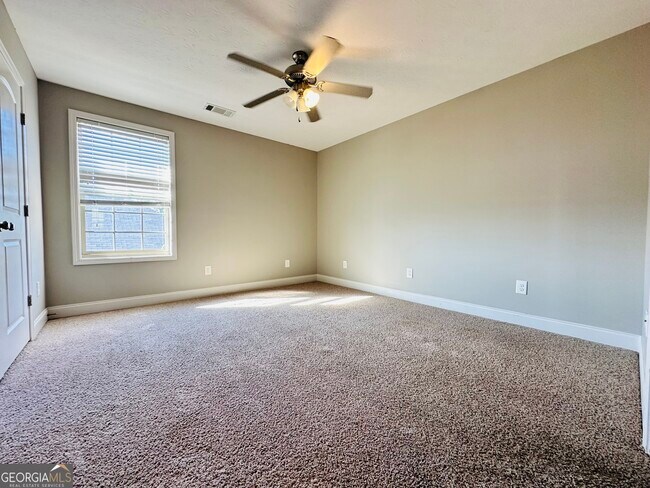 Building Photo - 1255 Woodville Ct