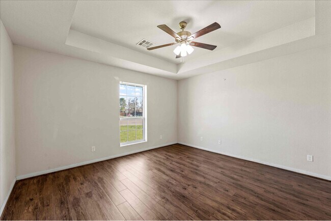 Building Photo - 204 Raven Ridge Ct