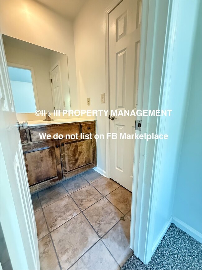Building Photo - 8660 W 109th St