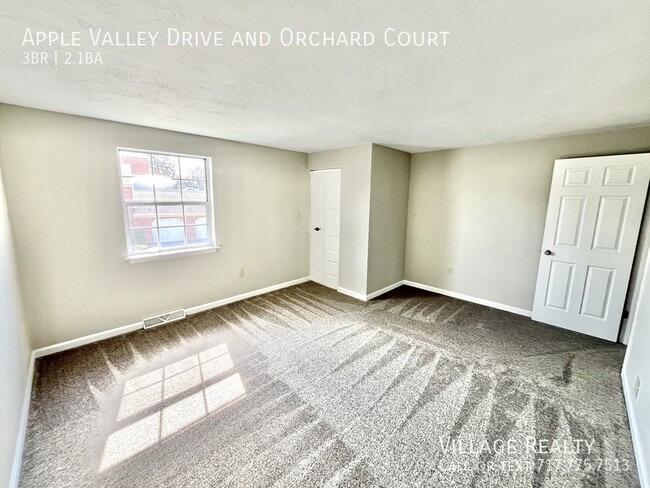 Building Photo - 910 Apple Valley Dr