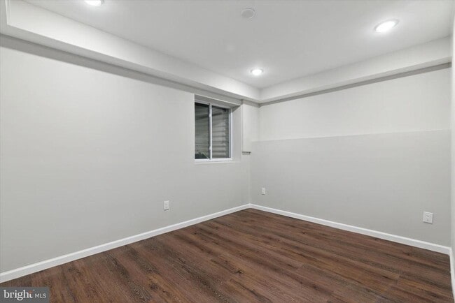 Building Photo - 1230 N Marshall St