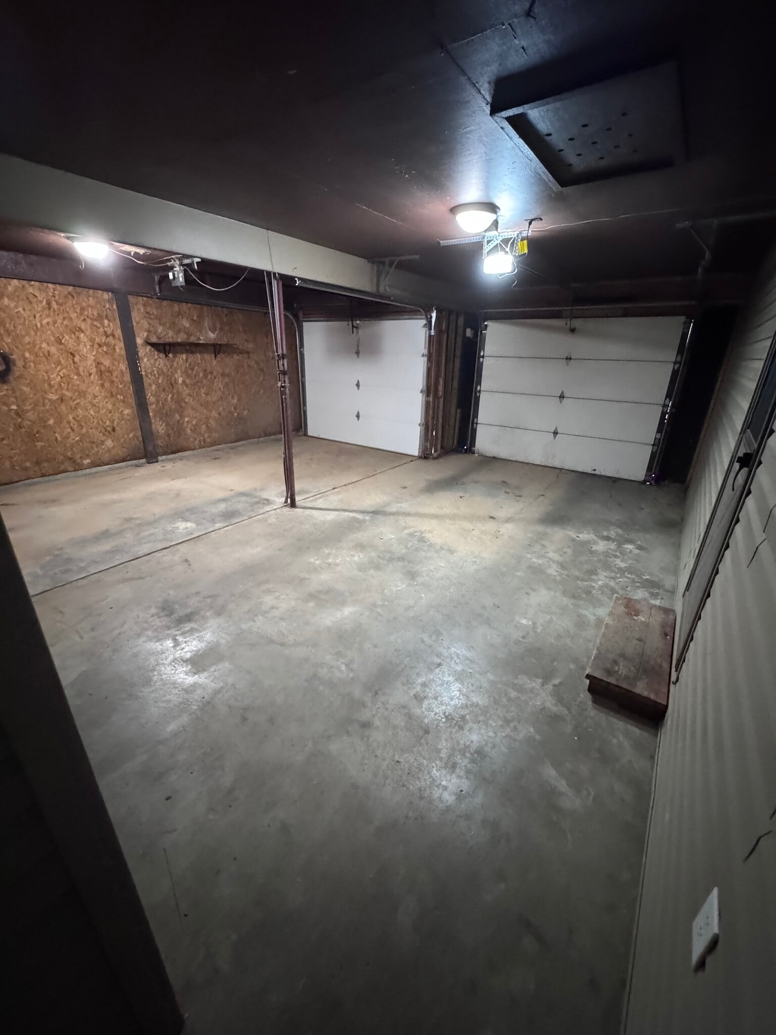 2 car garage - 205 S Forester Dr