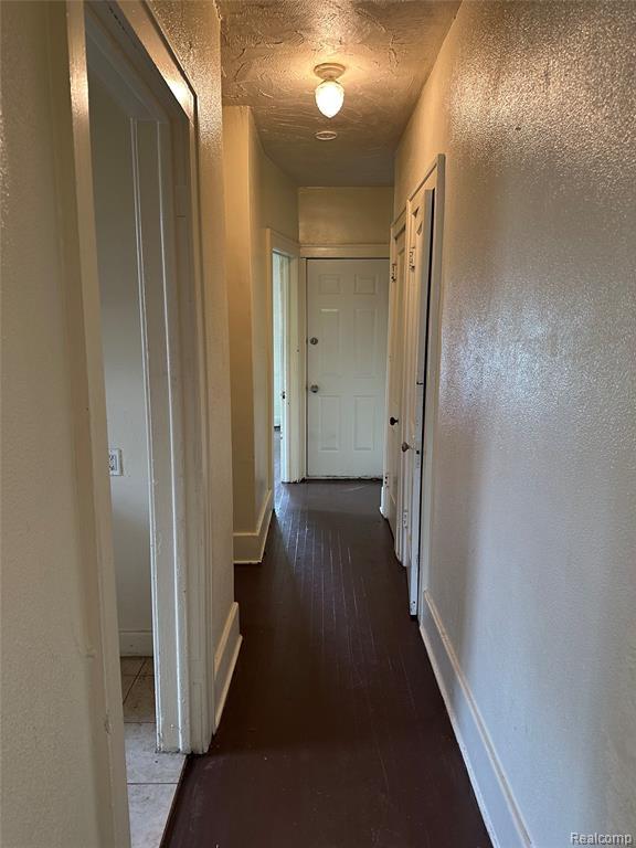 Building Photo - 9281 Broadstreet Ave