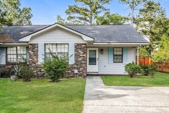 Building Photo - 7740 McKnight Dr