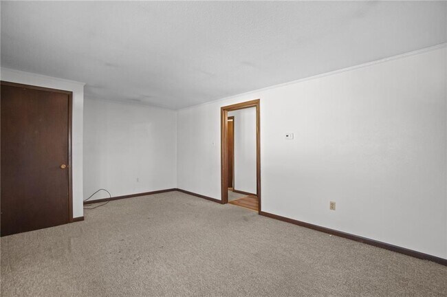 Building Photo - 35 W Wrentham Rd