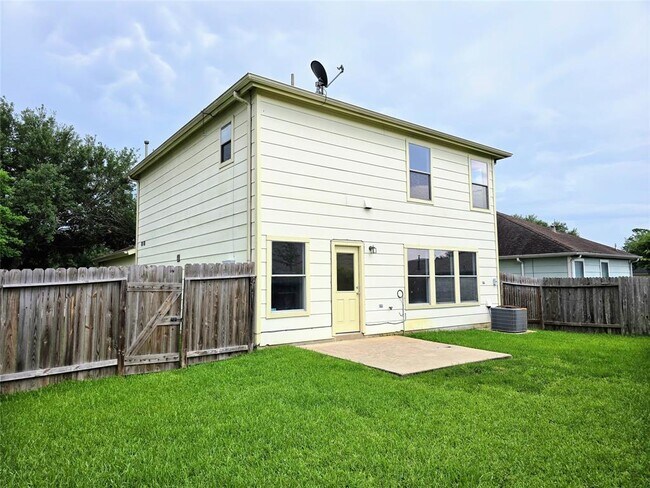 Building Photo - 22911 Twisting Maple Ct