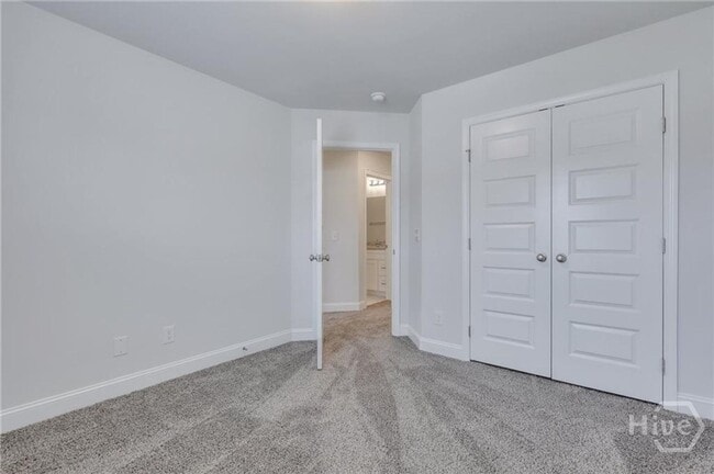 Building Photo - $500 OFF FIRST FULL MONTHS RENT WITH MOVE IN BEFORE February 15th 2026-Townhome conveniently loca...