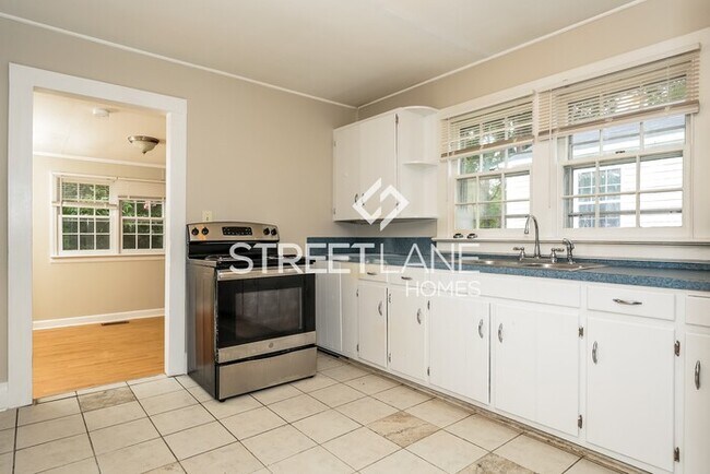 Building Photo - Charming 2 Bedroom in Thomasville!