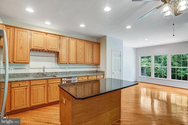 Building Photo - 6504 Trask Terrace
