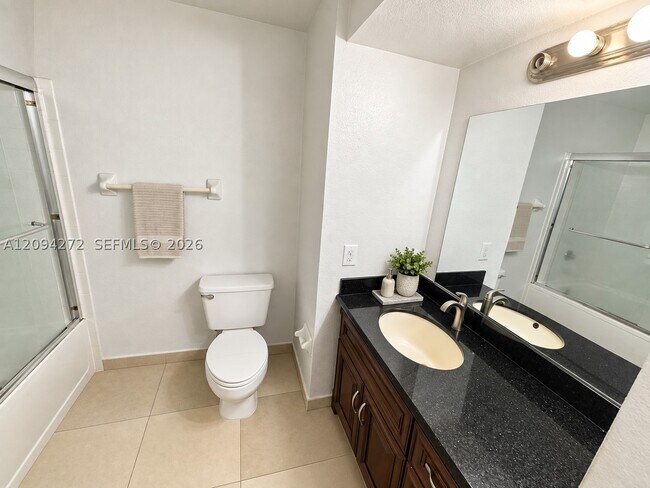 Building Photo - 1740 Palm Cove Blvd