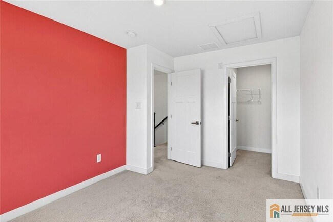 Building Photo - 117 Nathan Dr