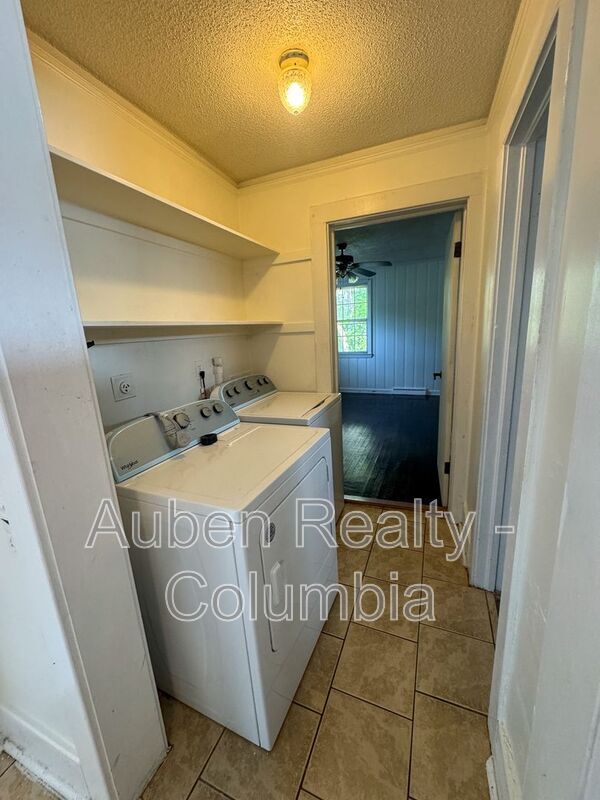 Building Photo - 1112 Olympia Ave