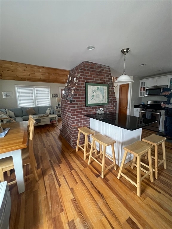 Primary Photo - 29 Hawthorne St