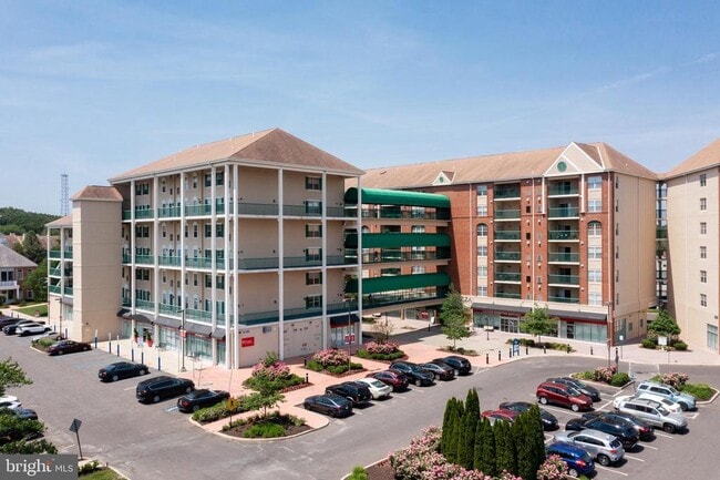 Building Photo - 6070 Main St