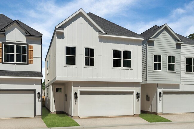 Building Photo - 5823 Sunlight Ln