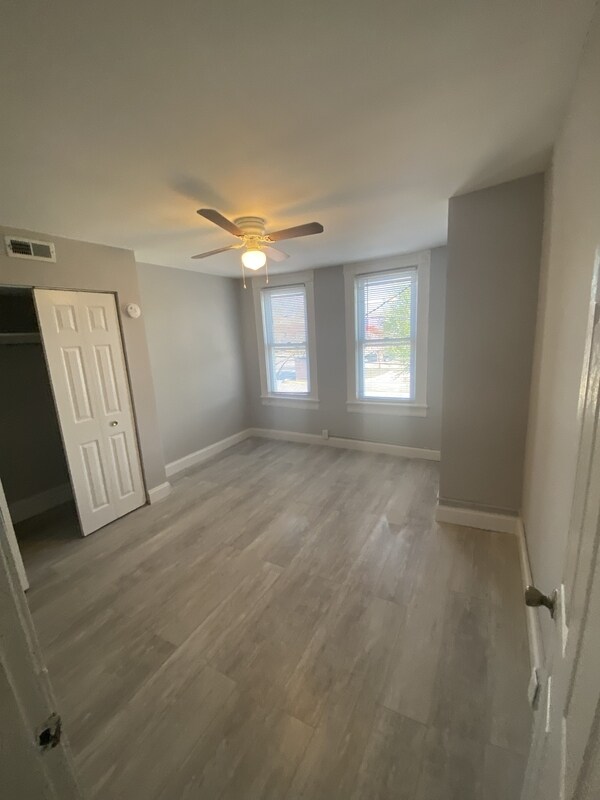 Building Photo - 424 Ilchester Ave