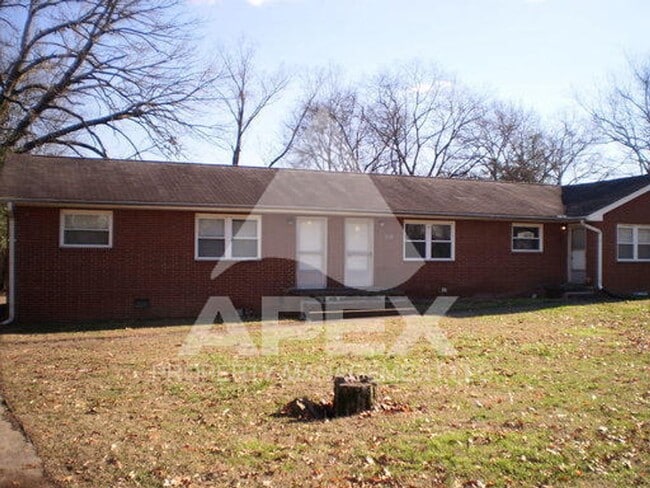 Building Photo - 312 Watauga Dr