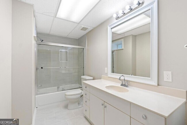 Building Photo - 3418 Rose Arbor Ct