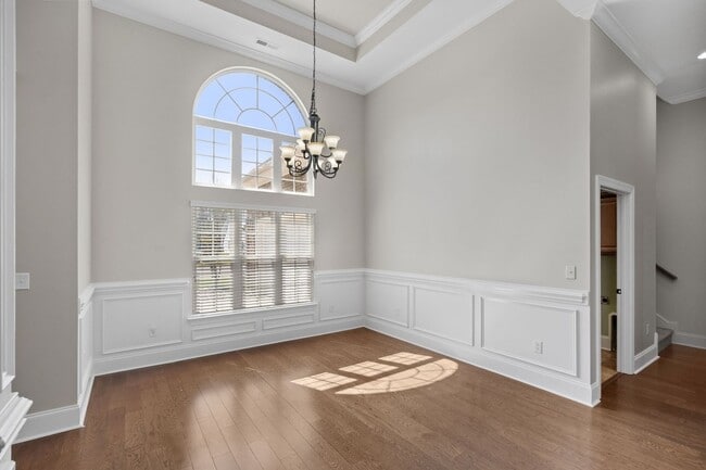 Building Photo - Spacious 4BR/3BA Home in Myrtle Beach – 2,550 Sq Ft & Screened Porch