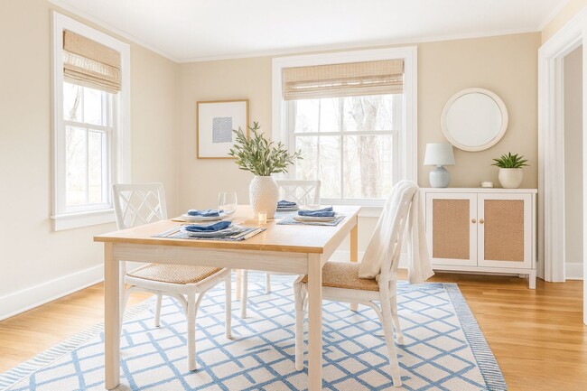 Building Photo - Spacious Renovated Colonial on The Lebanon Green