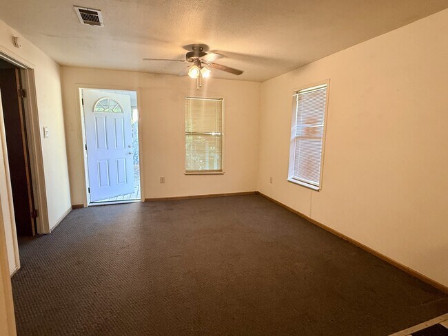 Building Photo - 708 East St