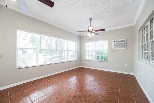 Building Photo - 7346 Cherry Laurel Dr