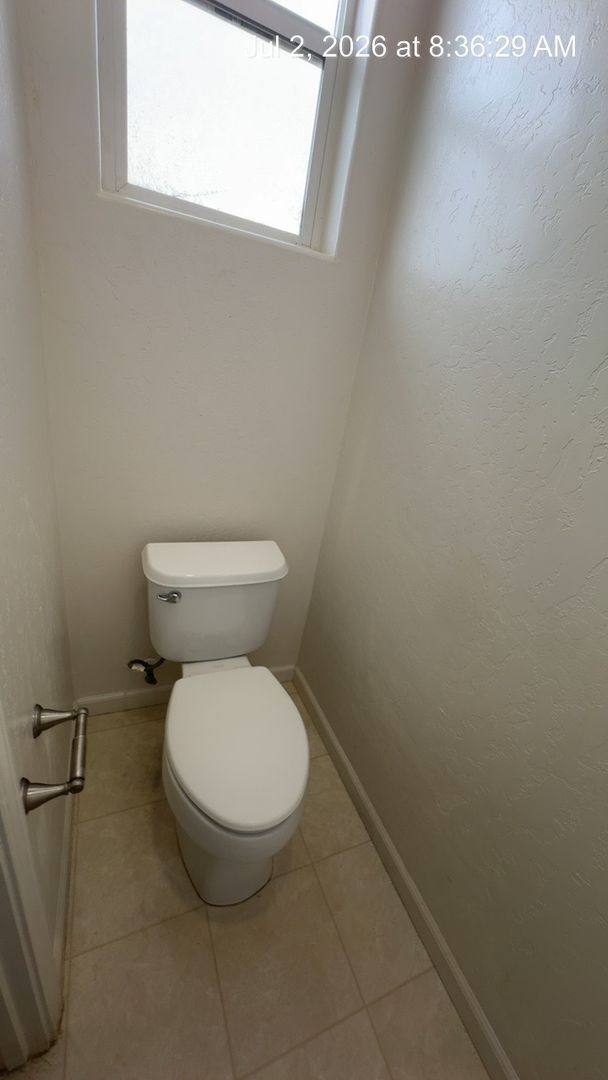 Building Photo - Beautiful Home Now Available! 3 Bedroom!