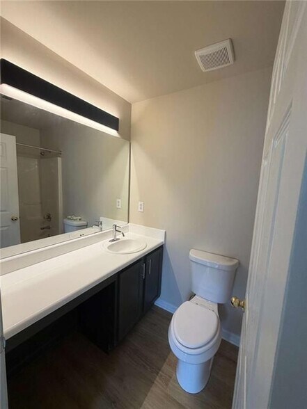 Building Photo - 3627 Ginnis Rd