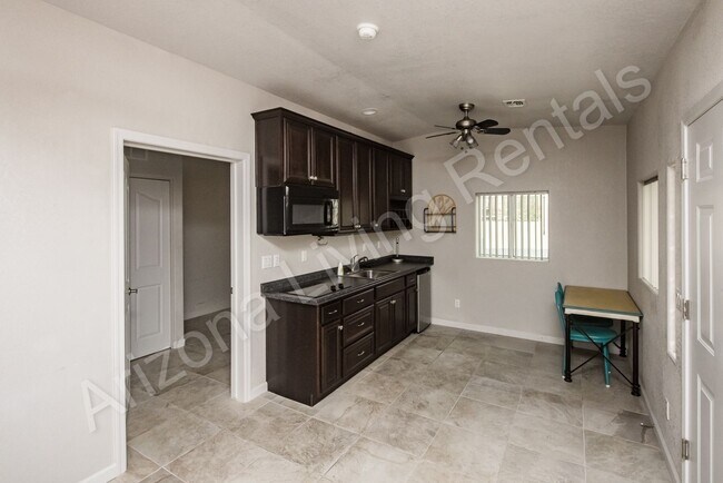 Building Photo - POOL HOME WITH CASITA