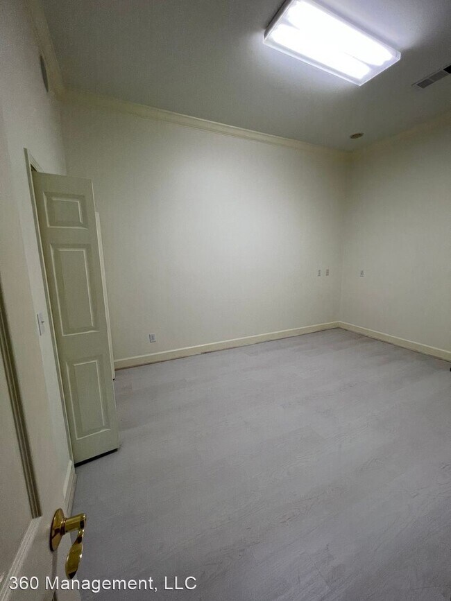 Building Photo - 3 br, 2 bath House - 280 Ensminger Rd