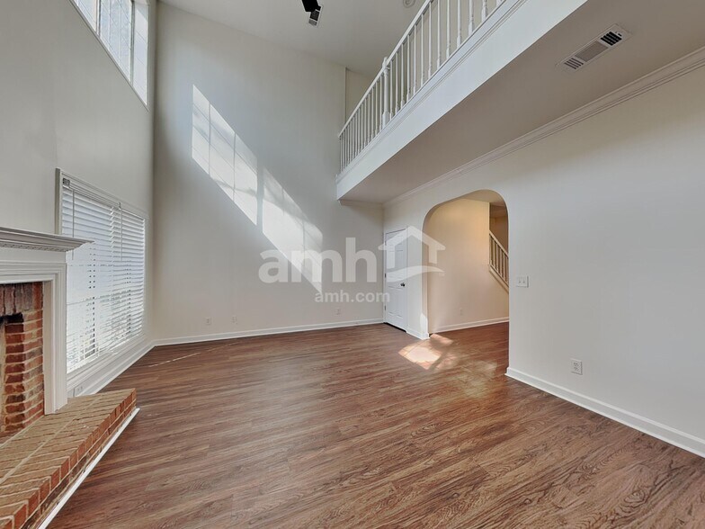 Building Photo - 4504 Insdale Ct NW