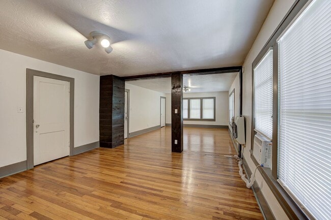 Building Photo - Studio in Norman near OU!
