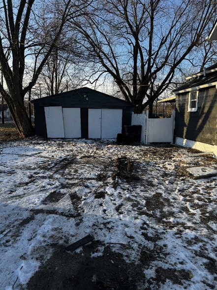 Building Photo - 505 W Columbus Ave