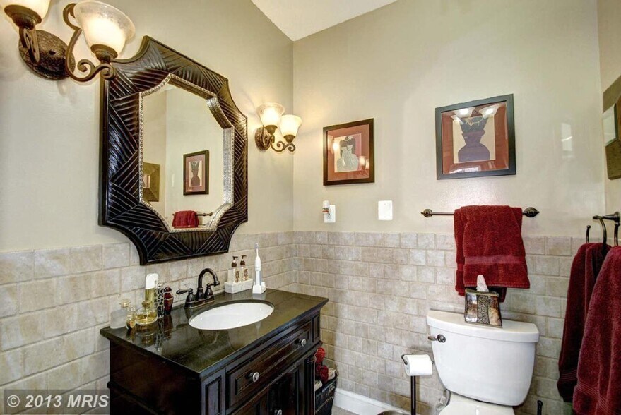 Master bath - 67 W St NW