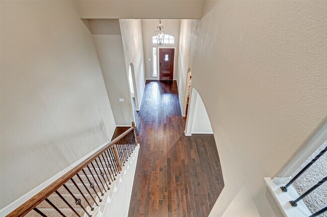 Building Photo - 4814 Sequoia Park Ln