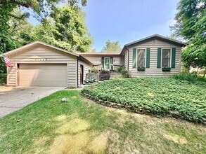 Building Photo - 21485 Wallen Dr