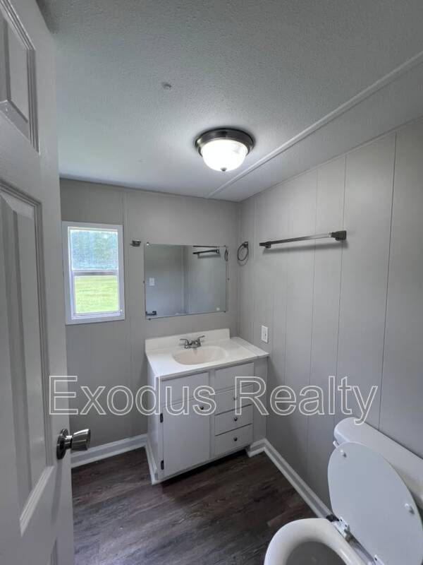 Building Photo - 39 Quiet Country Ln