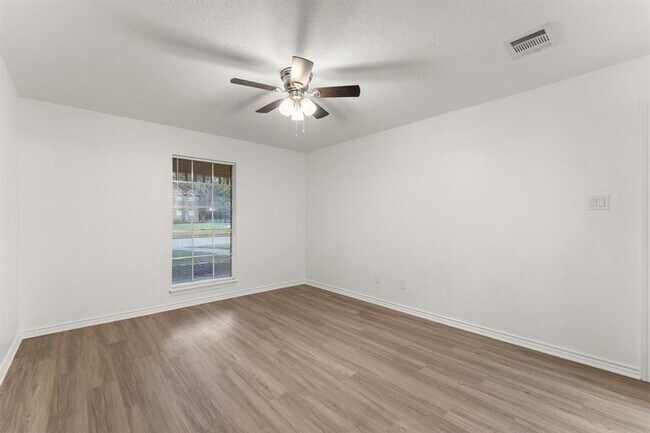 Building Photo - 14826 N Eldridge Pkwy