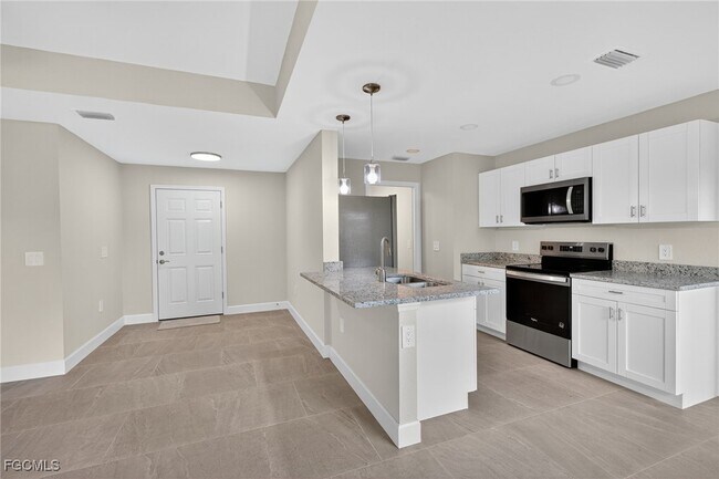 Building Photo - 3007 53rd St W
