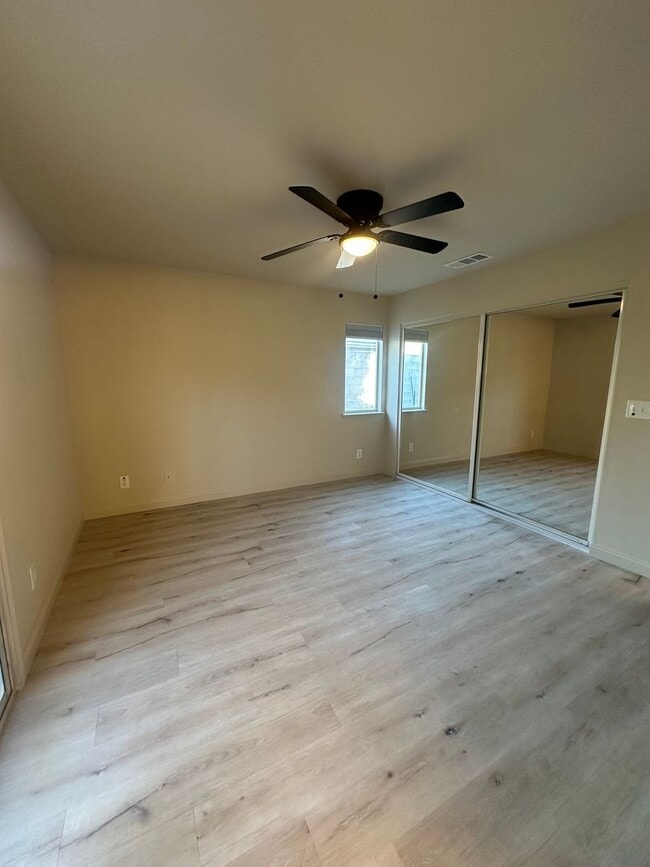 Building Photo - Remodeled 3 bedroom 2 bathroom home locate...