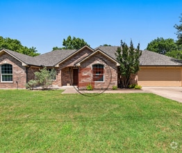 Building Photo - 14045 Shadow Grove Cir