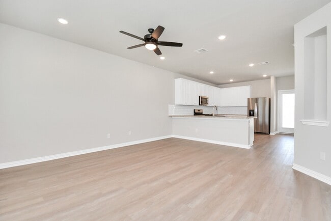 Building Photo - 27115 Newport Trce Ln