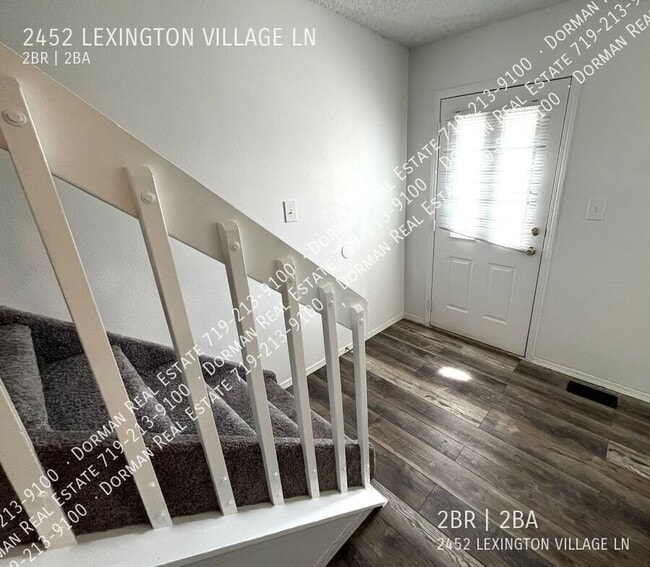 Building Photo - 2452 Lexington Village Ln
