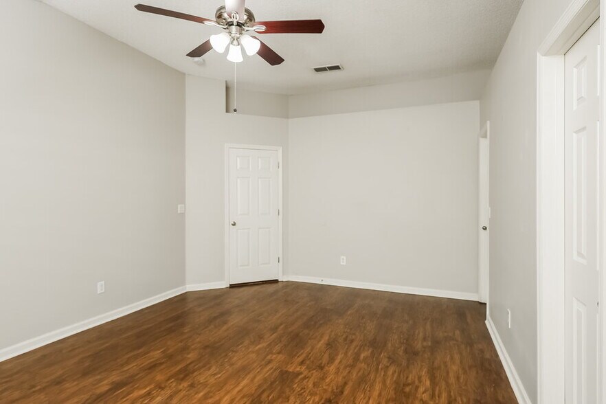 Building Photo - 7811 Invermere Blvd N