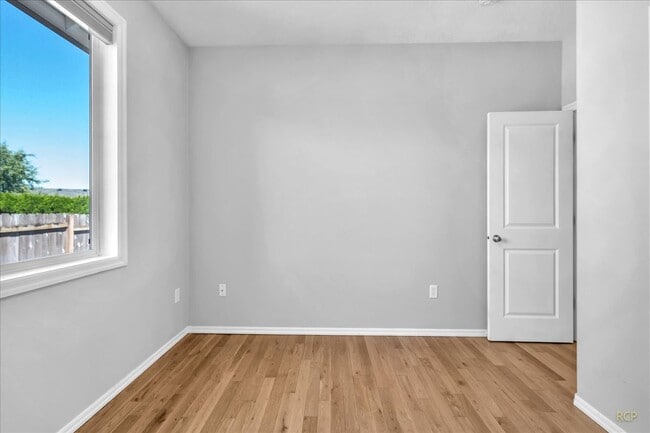 Building Photo - 15097 Spy Glass Ln