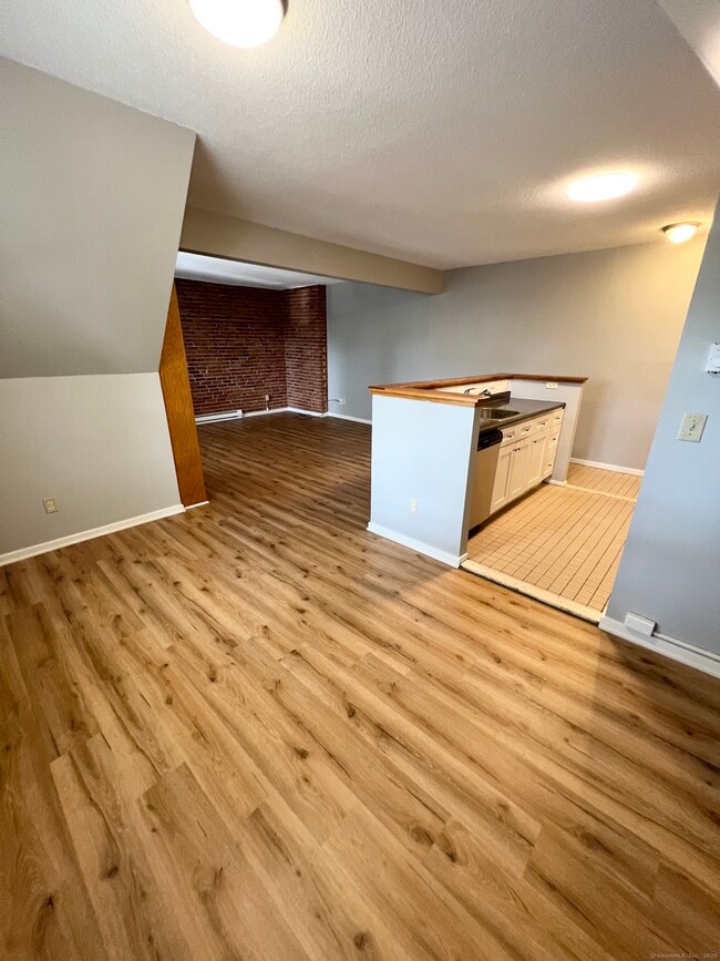Building Photo - 16 Townley St