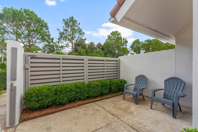 Building Photo - 5073 Beachwalk Way